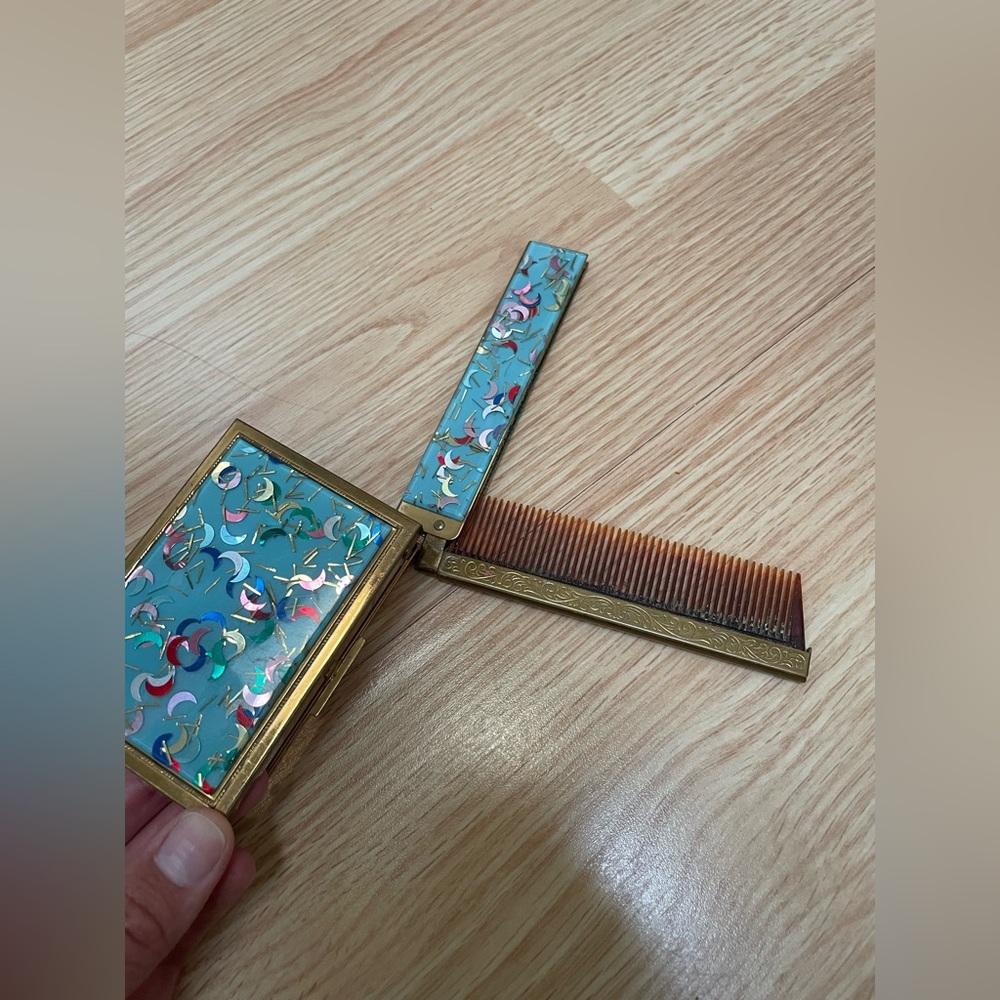 vintage compact set 1950s folding comb and a powder compact mirror